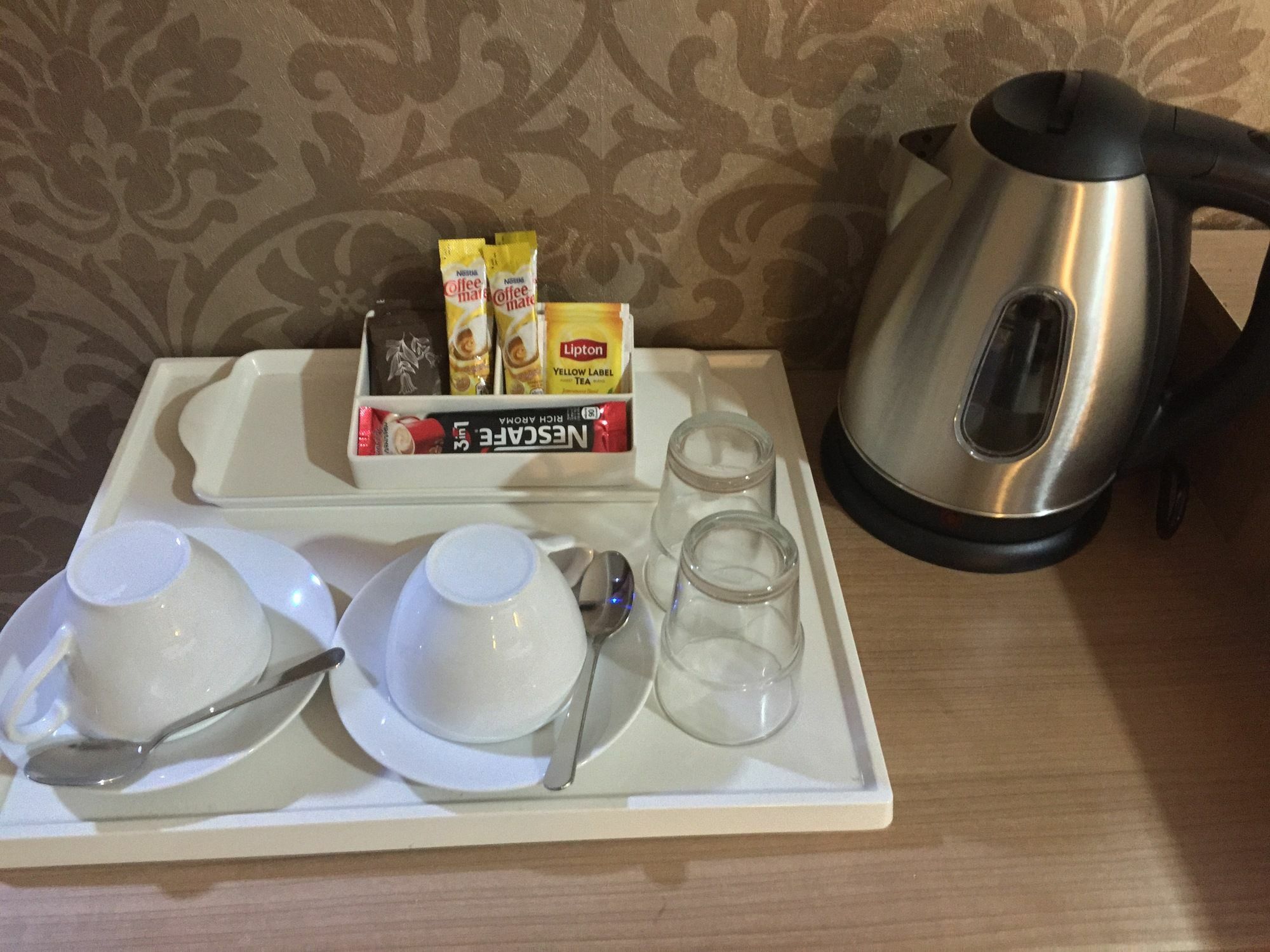 Harrys Suite Hotel バンコク都 エクステリア 写真